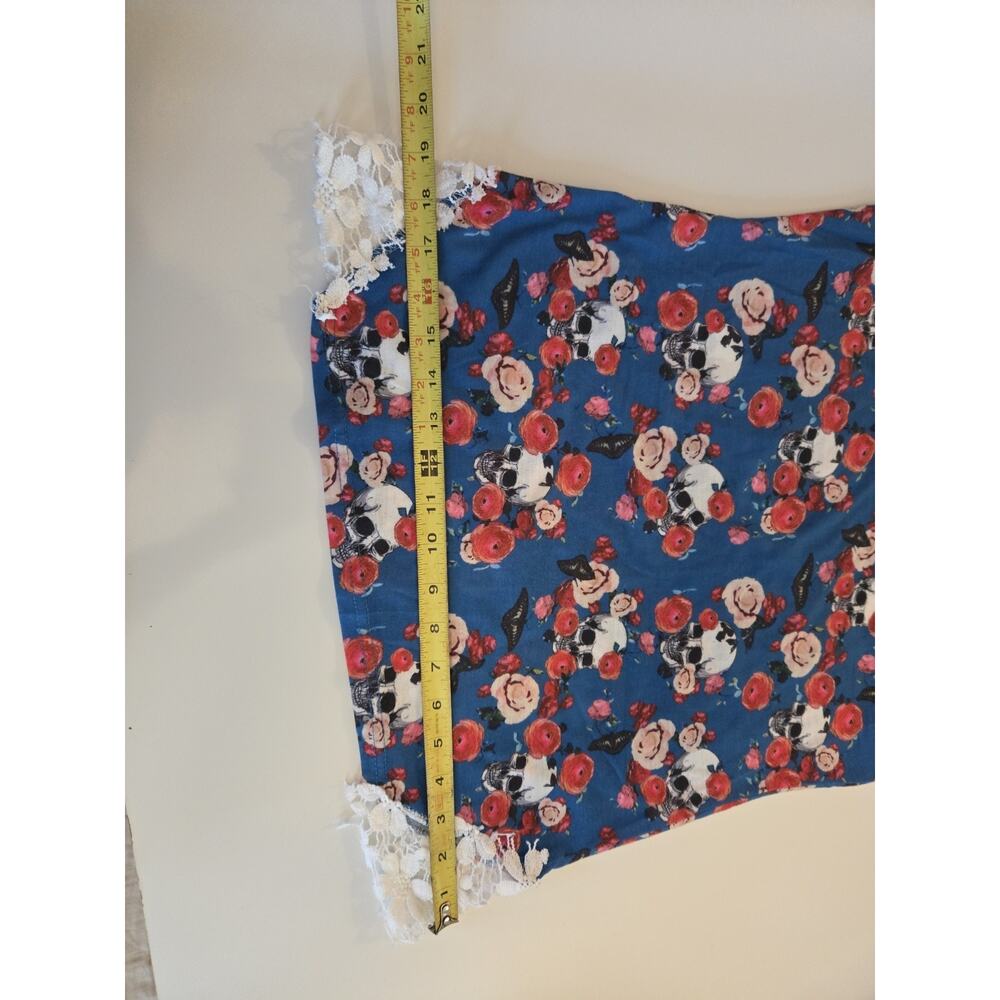 FANCYQUBE Women’s M/L Blue Floral Skull Racerback Tank Top Lace Hem - Picture 9 of 9